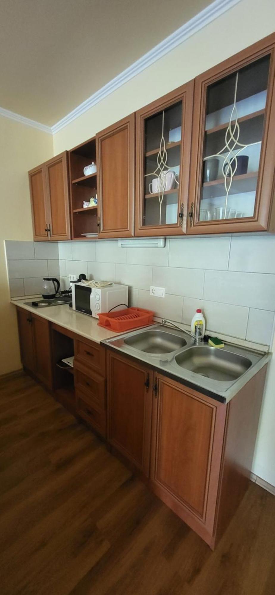 Bastya Apartmanhaz Sarvar Luaran gambar
