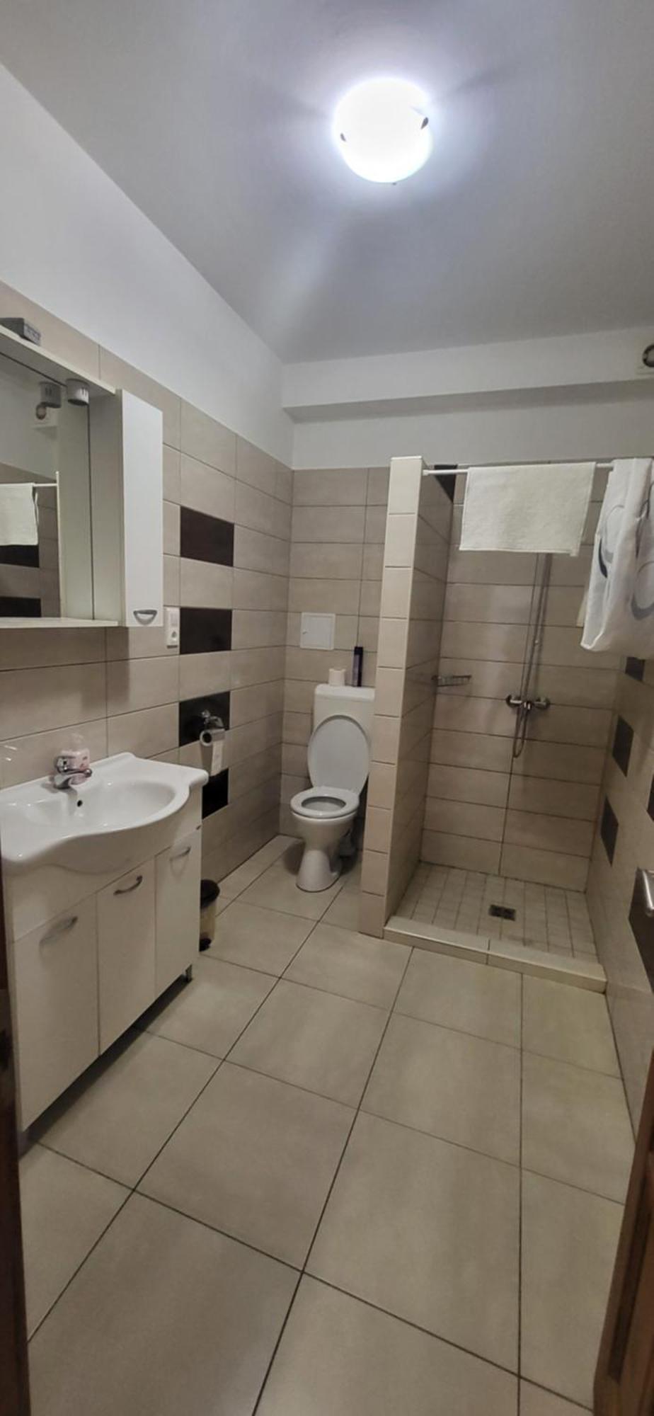 Bastya Apartmanhaz Sarvar Luaran gambar