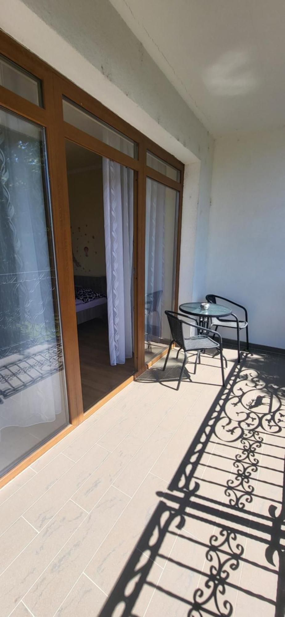 Bastya Apartmanhaz Sarvar Luaran gambar