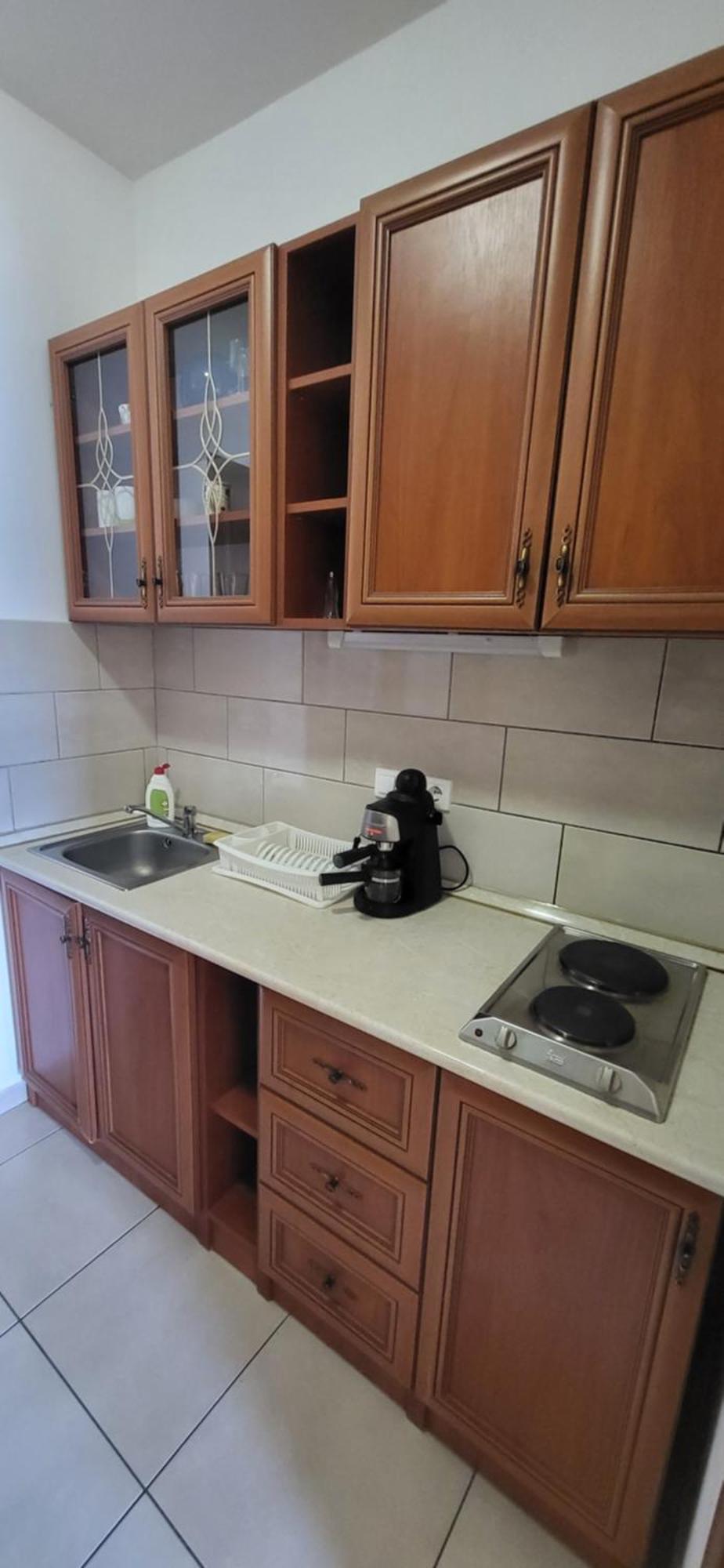 Bastya Apartmanhaz Sarvar Luaran gambar