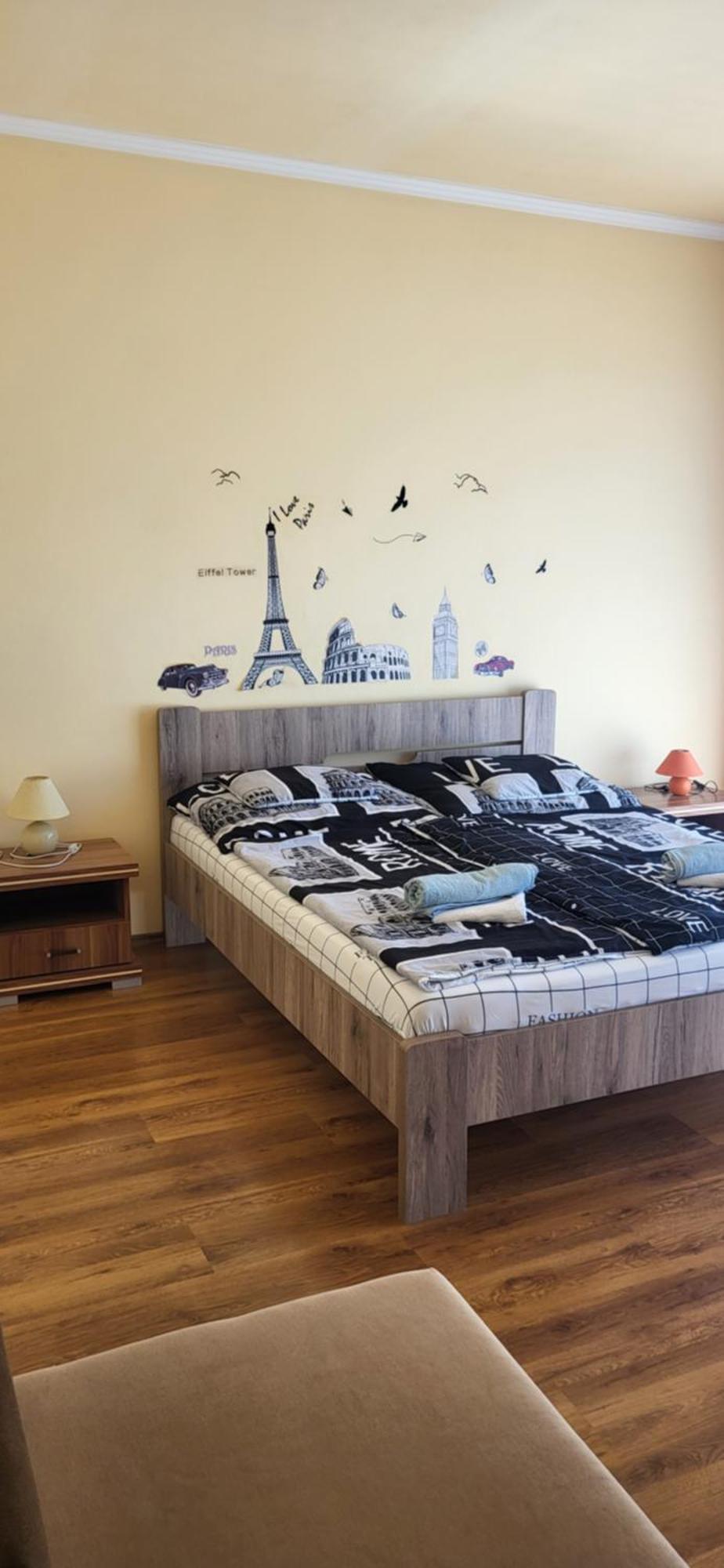 Bastya Apartmanhaz Sarvar Luaran gambar